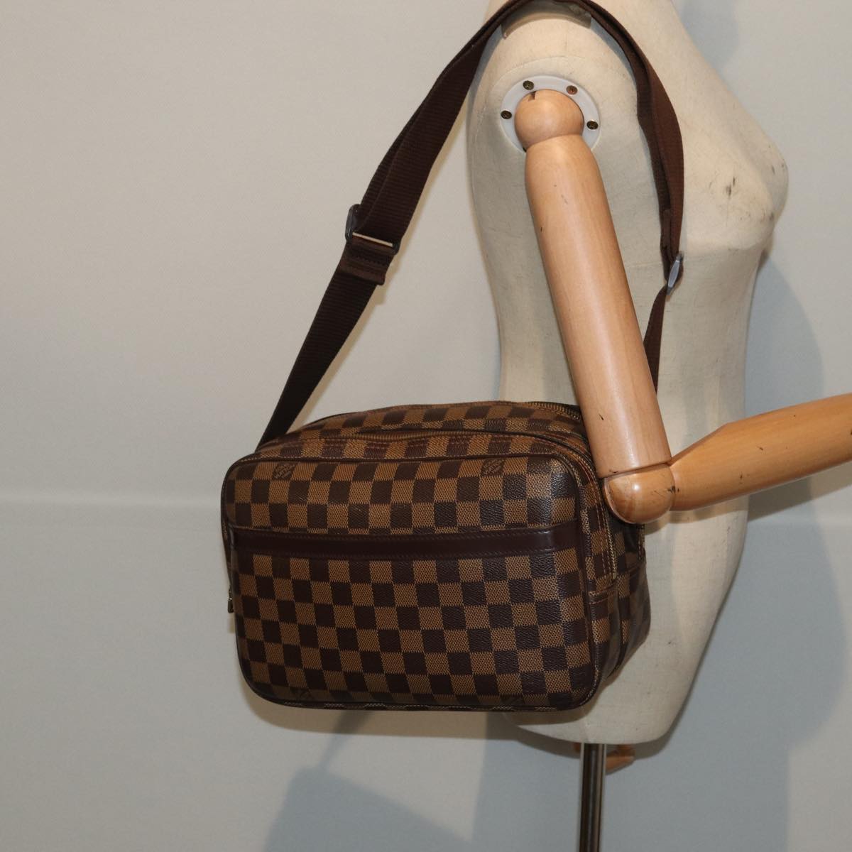 Louis Vuitton Reporter, Brown, Canvas, shoulder