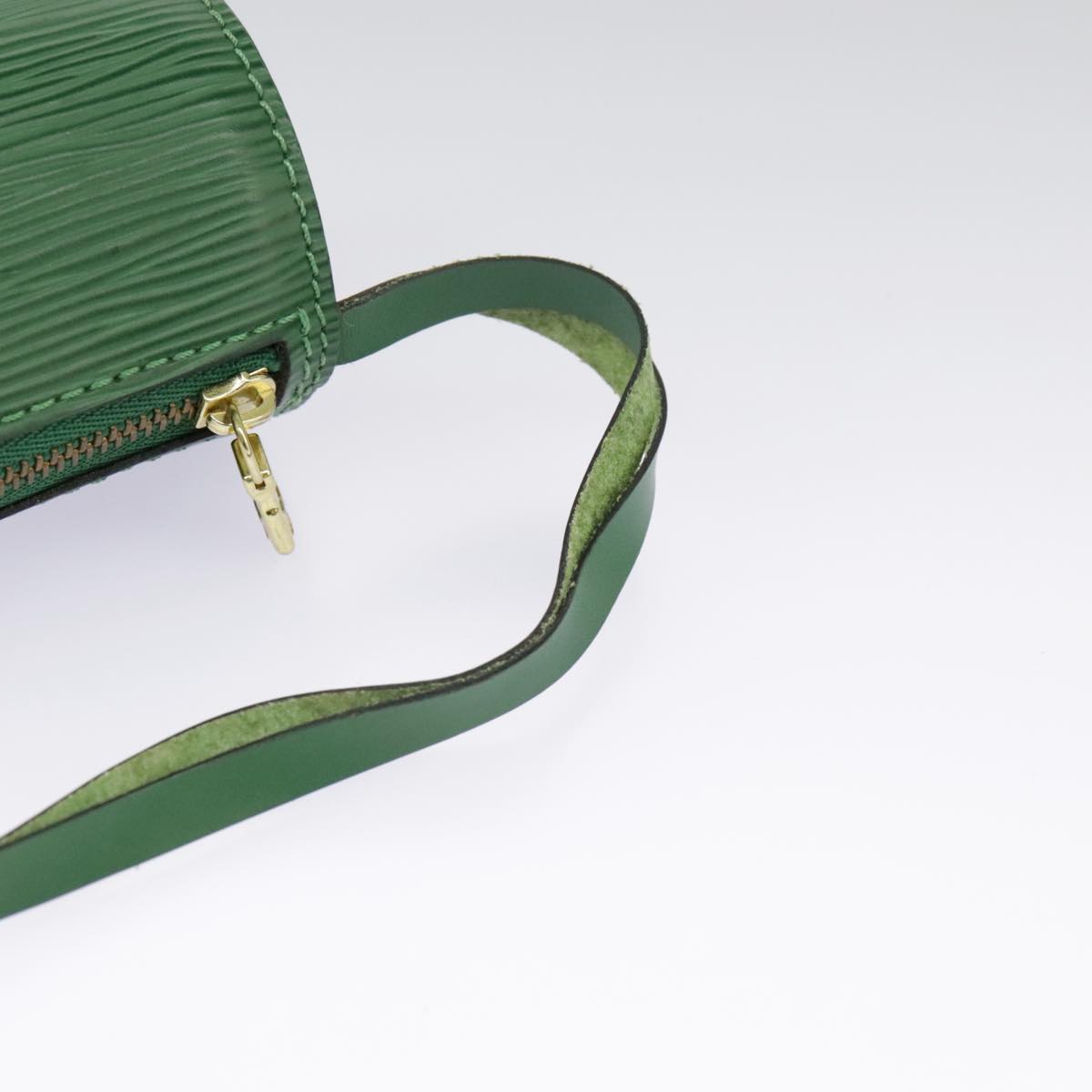 Louis Vuitton Soufflot, Green, Leather, handbag