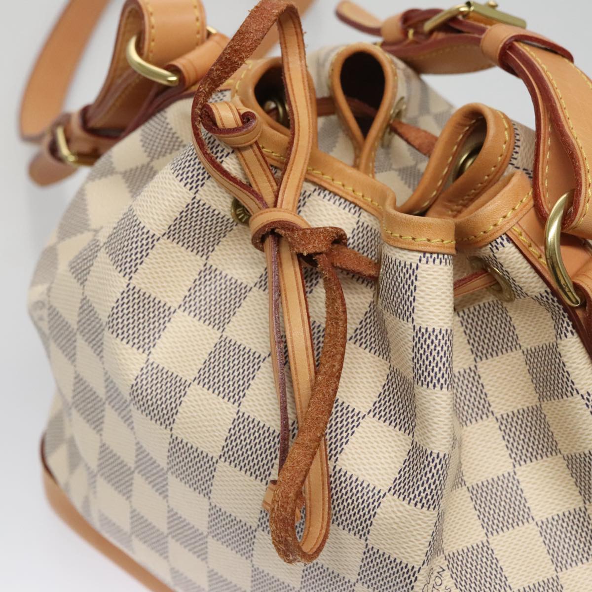 Louis Vuitton Noé BB, White, Canvas, shoulder