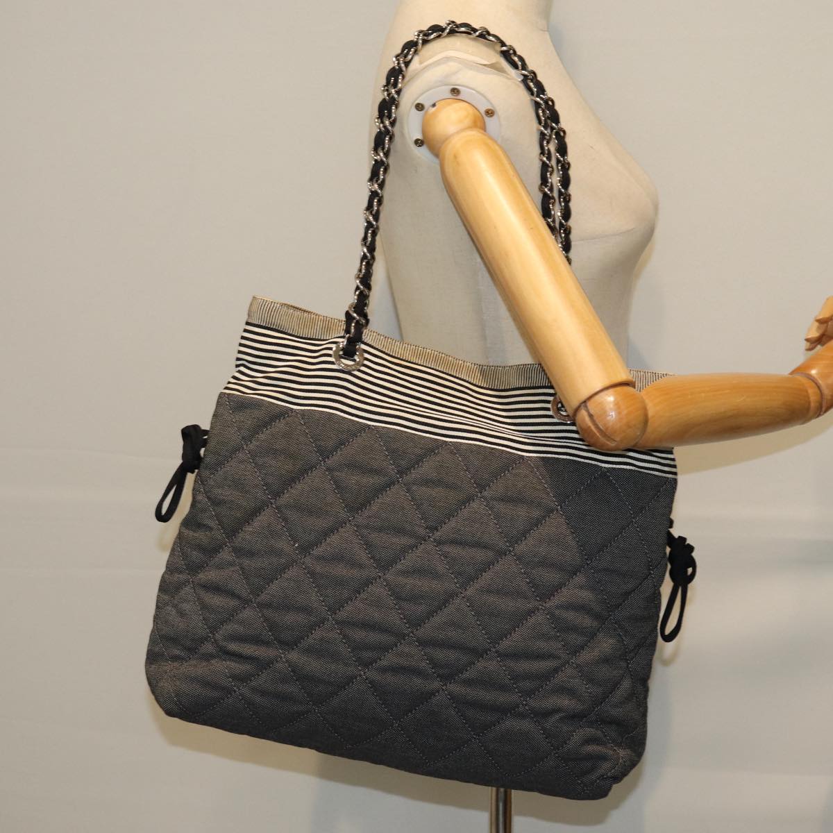 Chanel Matelassé, Grey, Canvas, tote