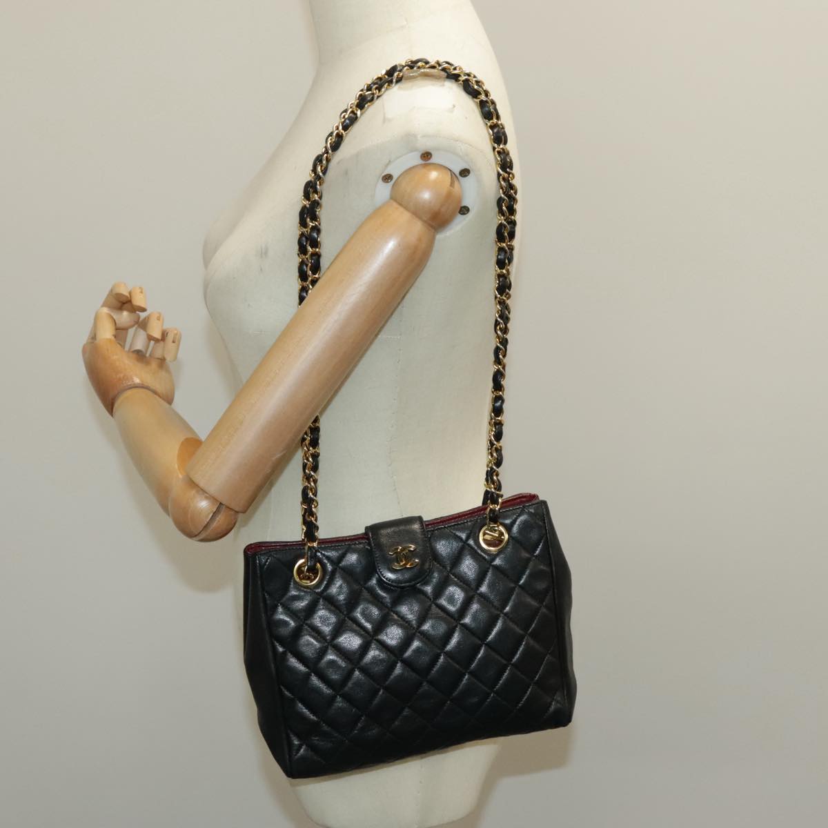 Chanel Cc, Black, Calfskin, shoulder