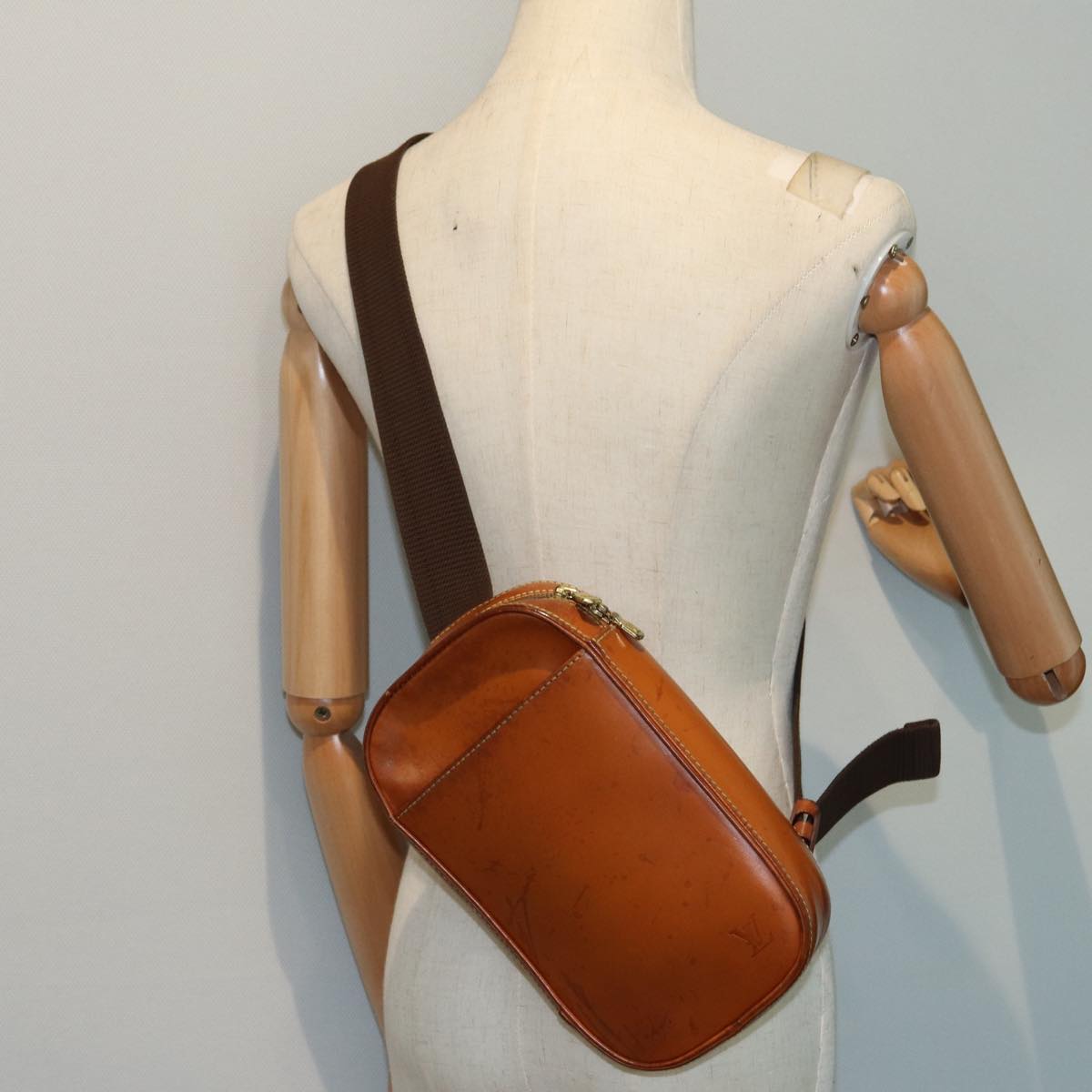 Louis Vuitton Gange, Brown, Leather, clutch