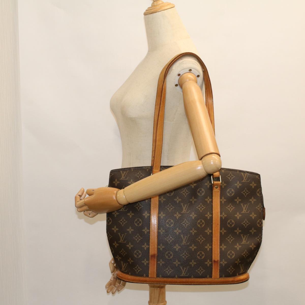 Louis Vuitton Babylone, Brown, Canvas, tote