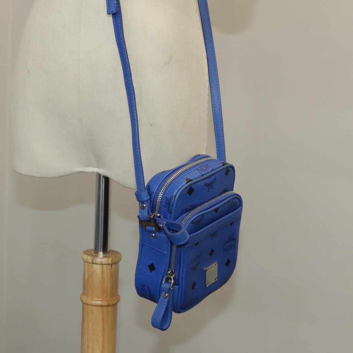 MCM Visetos, Blue, Canvas, shoulder