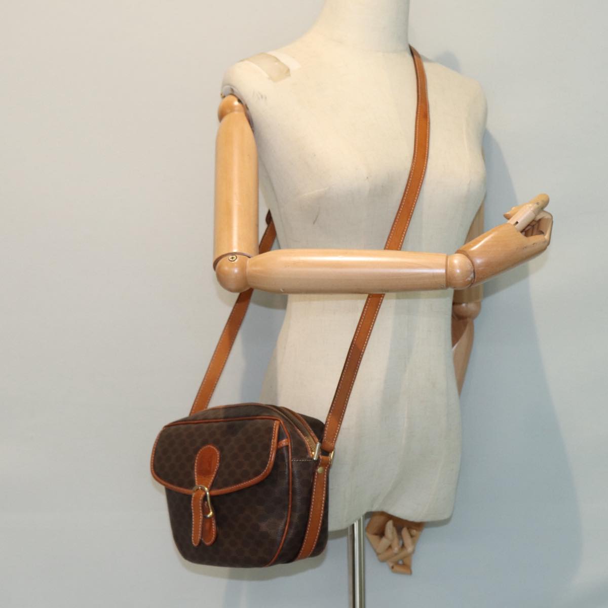 Céline Macadam, Brown, Canvas, shoulder