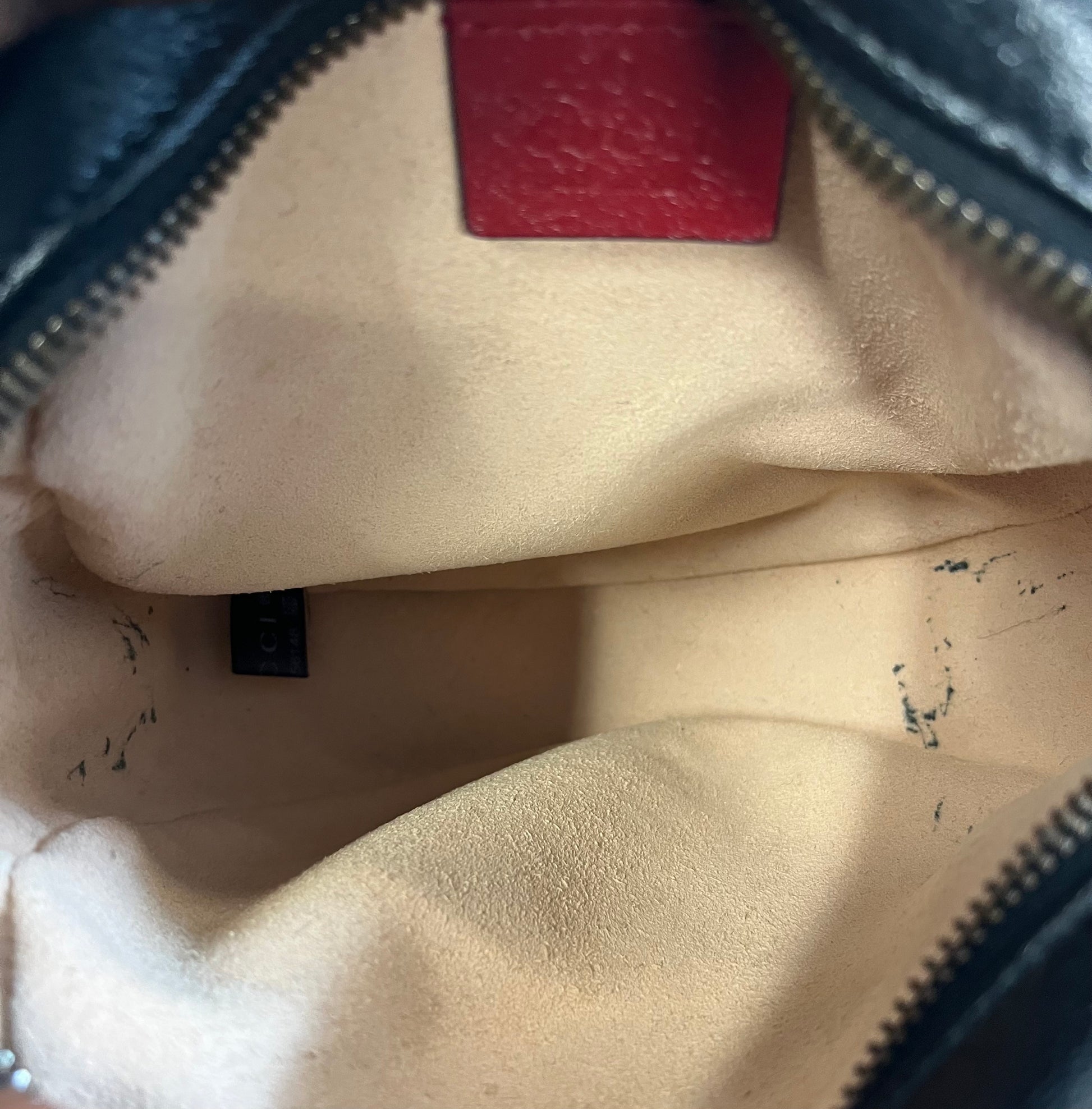 Gucci GG Marmont Round Matelasse Leather, Multicolour, Calfskin, Shoulder Bag