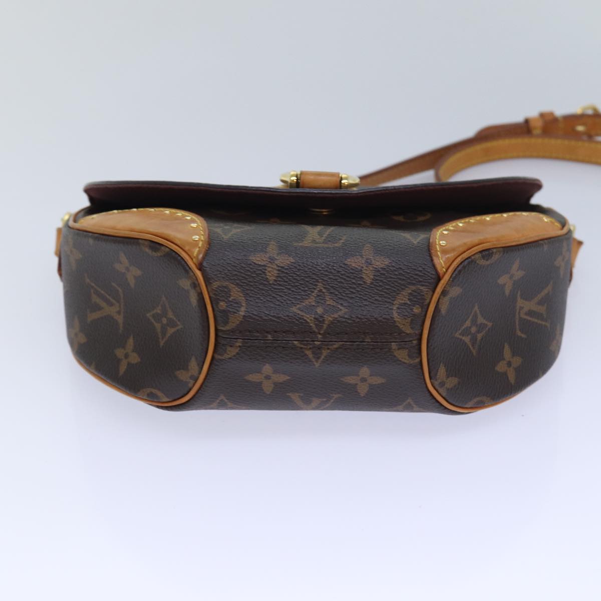 Louis Vuitton Saint Cloud, Brown, Canvas, shoulder