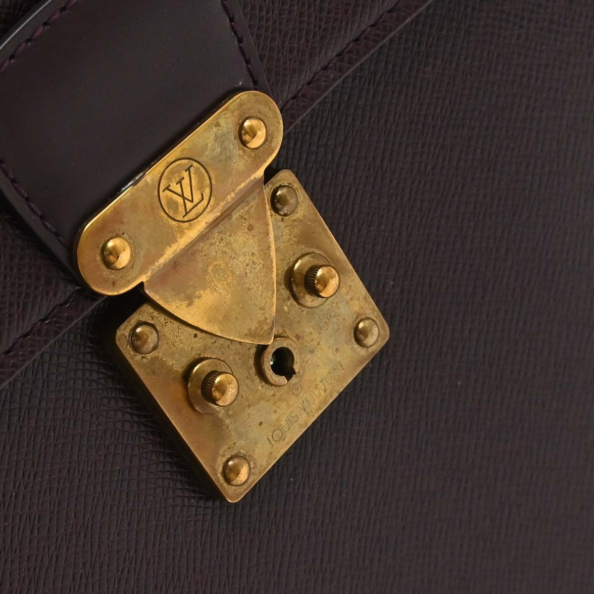 Louis Vuitton Serviette Moskova Taiga Leather, Purple, Leather, Briefcase
