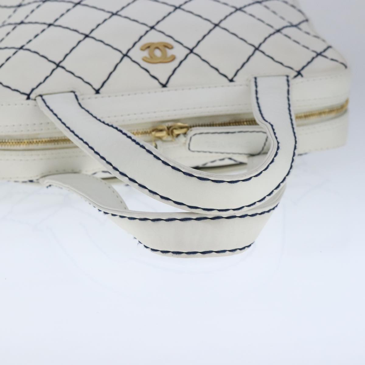 Chanel Wild stitch, White, Leather, tote