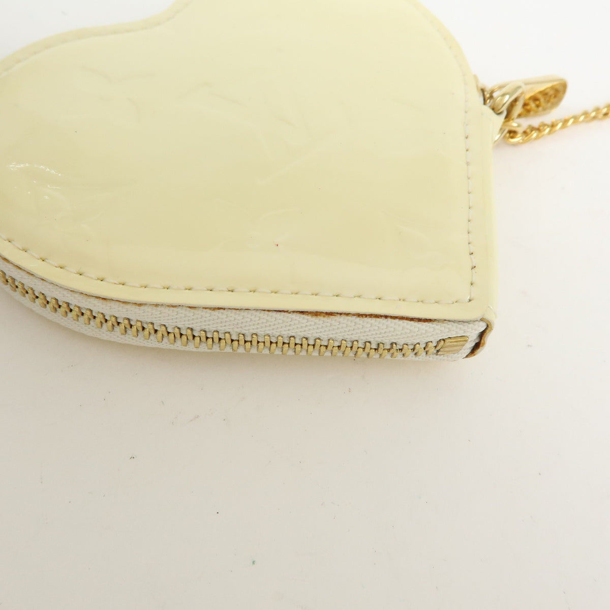 Louis Vuitton Heart Coin Purse Monogram Vernis, Beige, Patent Leather, Clutch
