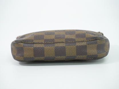 Louis Vuitton Pochette Accessoires Damier, Brown, Canvas, Clutch