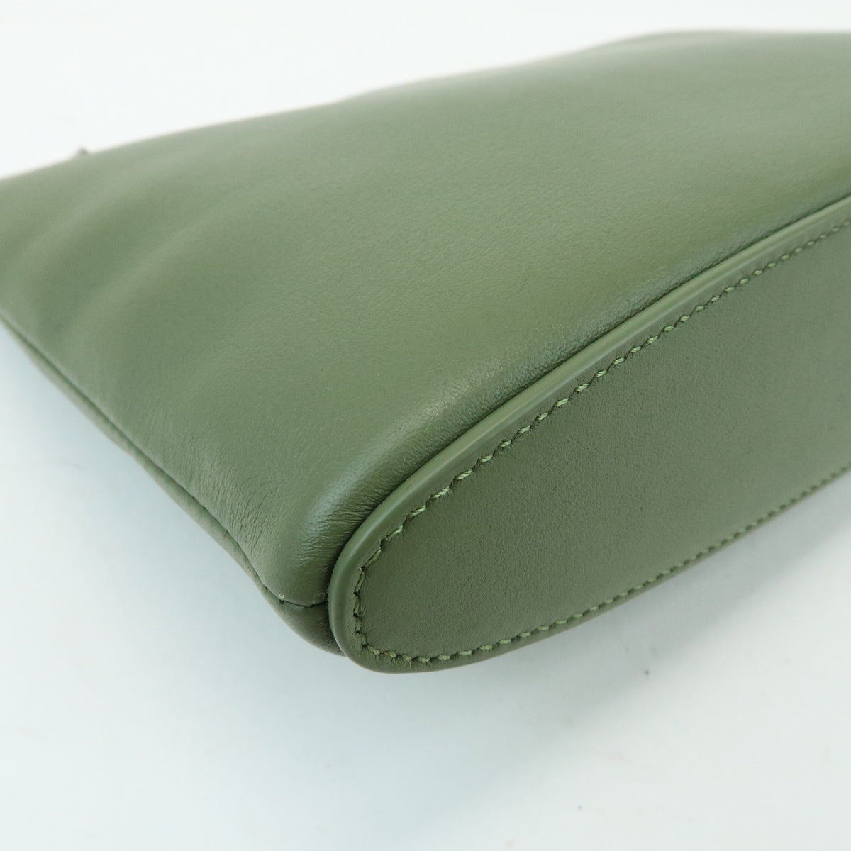 Loewe T Pouch Leather, Green, Leather, Clutch