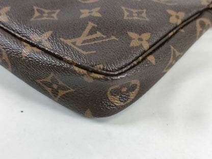 Louis Vuitton Pochette Accessoires Monogram Canvas, Brown, Canvas, Clutch