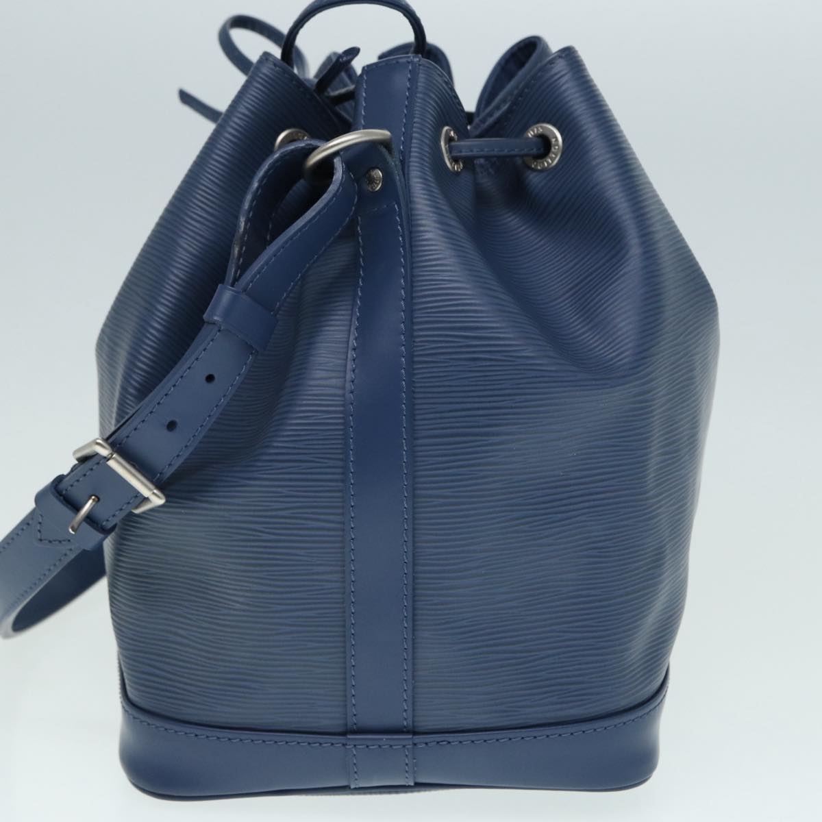 Louis Vuitton Noe, Blue, Leather, shoulder