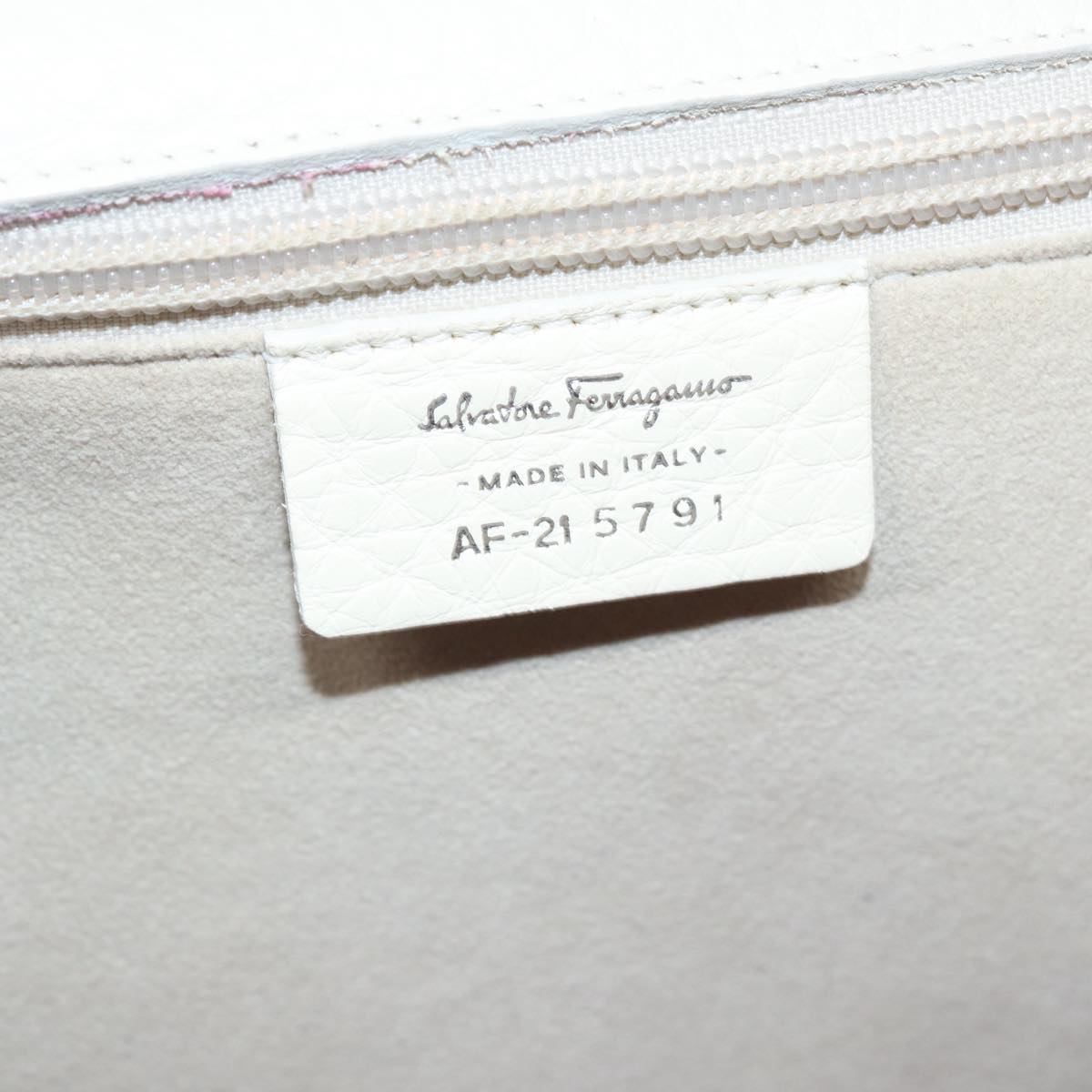 Salvatore Ferragamo Gancini, White, Leather, shoulder