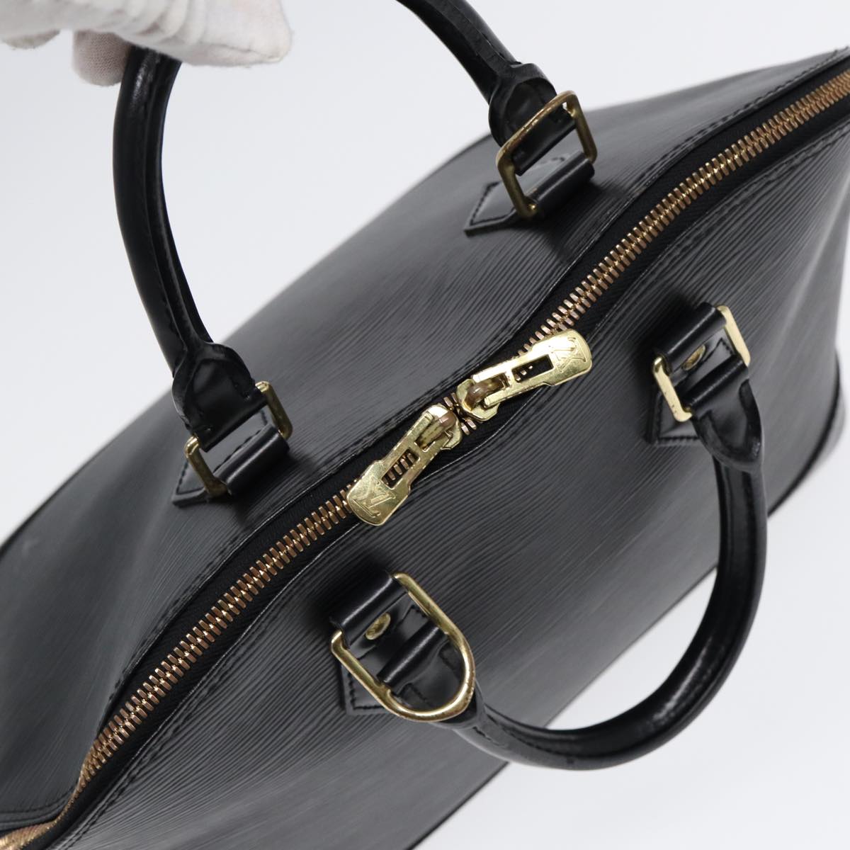 Louis Vuitton Alma, Black, Leather, handbag