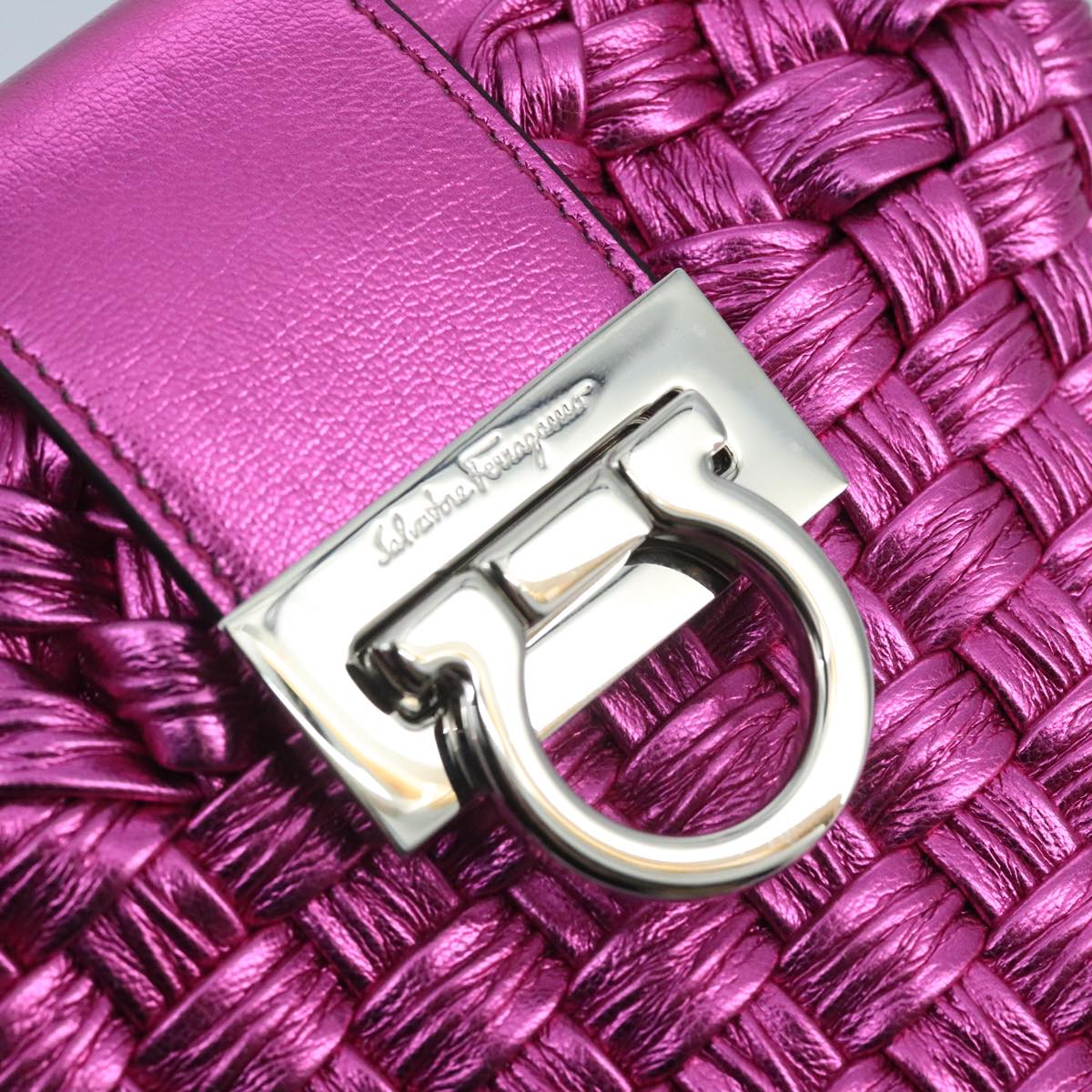 Salvatore Ferragamo Trifolio, Pink, Leather, shoulder