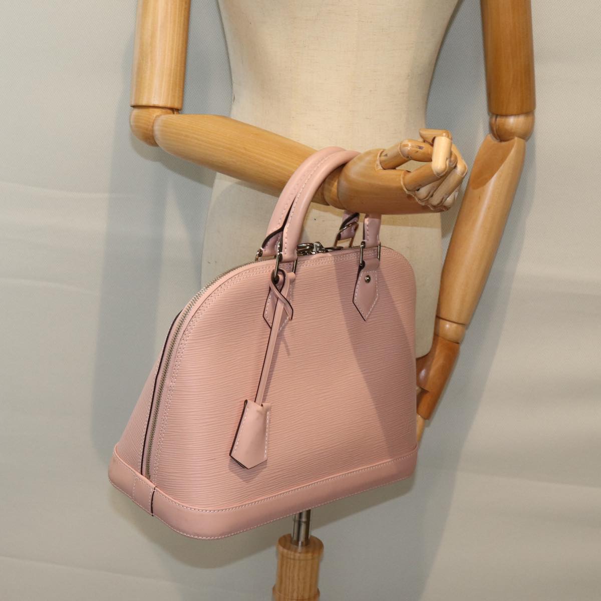 Louis Vuitton Alma, Pink, Leather, handbag