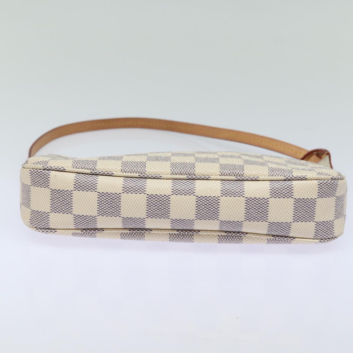 Louis Vuitton Pochette accessoires, White, Canvas, clutch