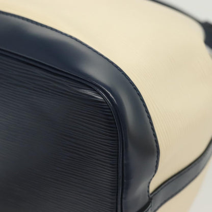 Louis Vuitton Petit Noé, White, Leather, shoulder