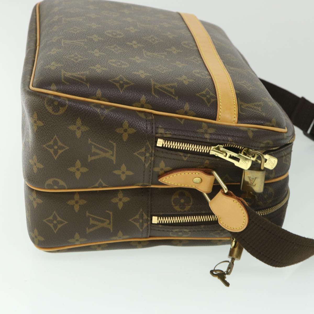 Louis Vuitton Reporter, Brown, Canvas, shoulder