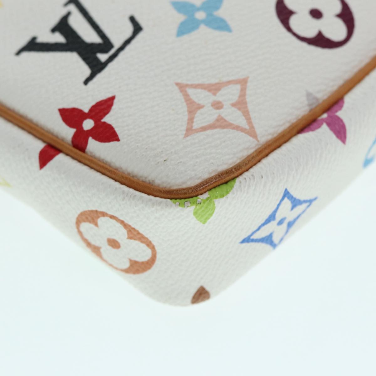 Louis Vuitton Pochette Accessoire, White, Canvas, clutch