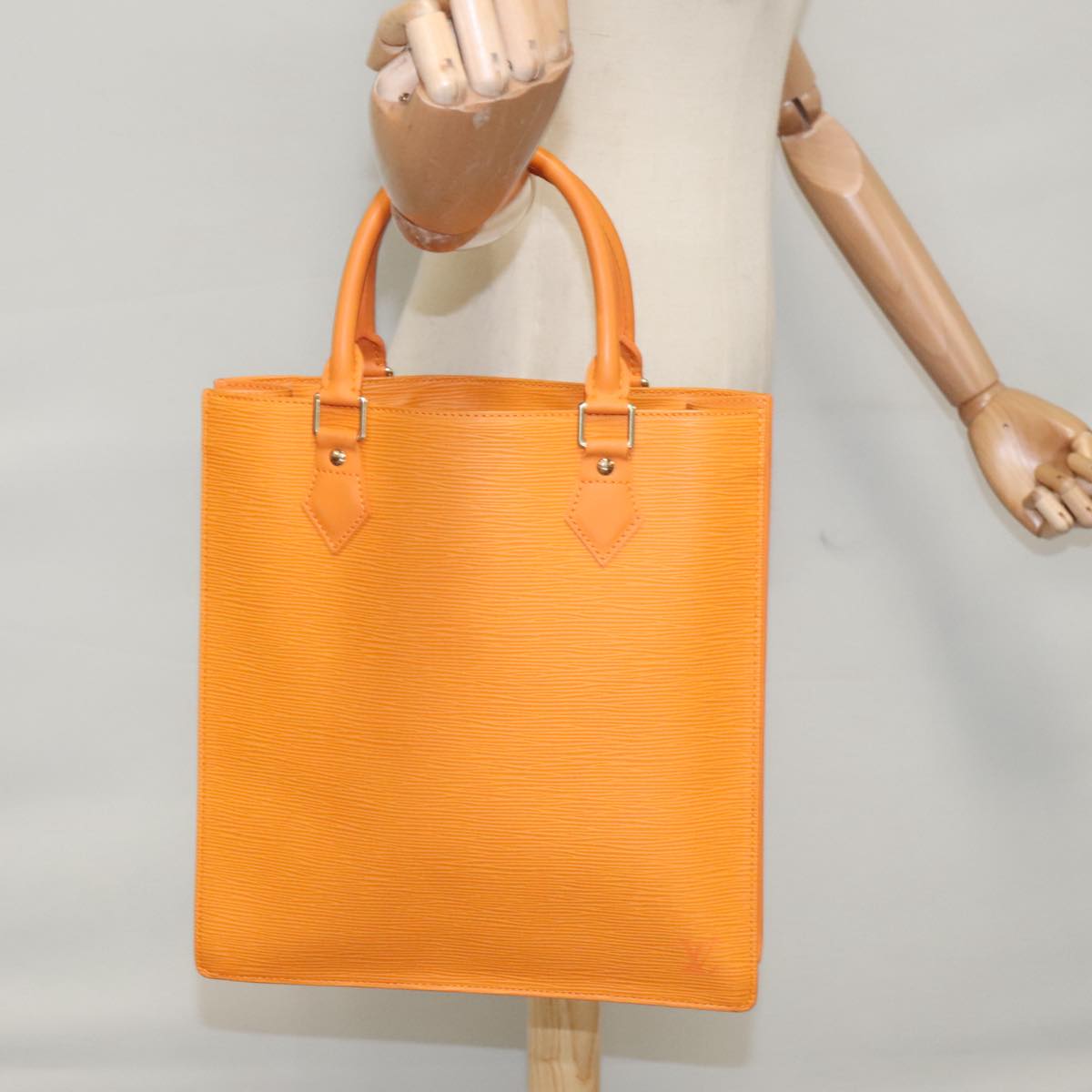 Louis Vuitton Sac Plat, Orange, Leather, tote