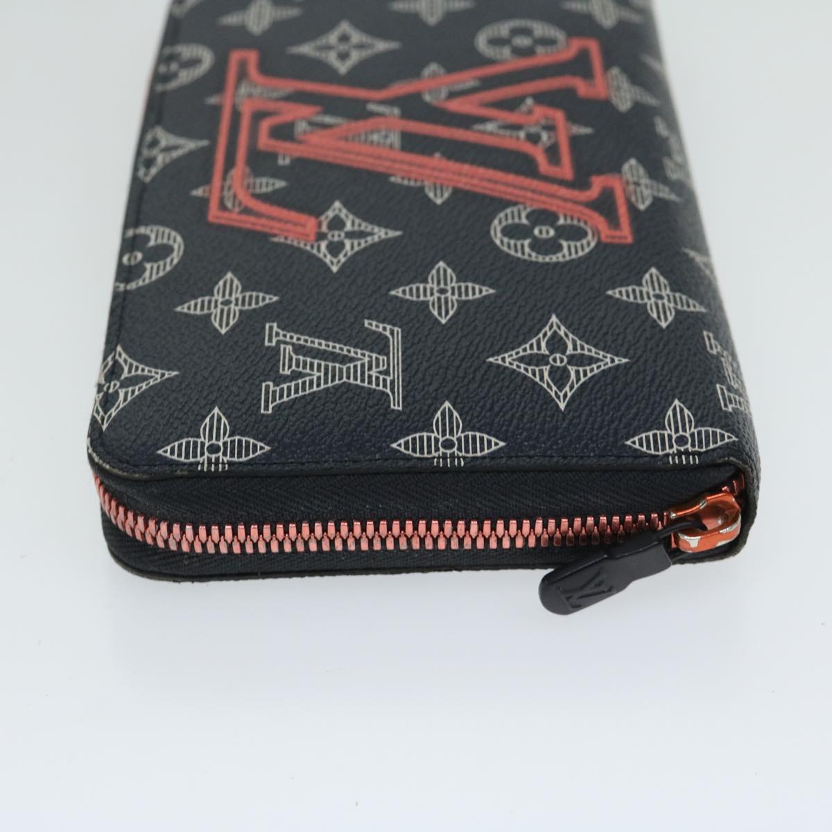 Louis Vuitton Zippy organizer, Black, Canvas, wallet