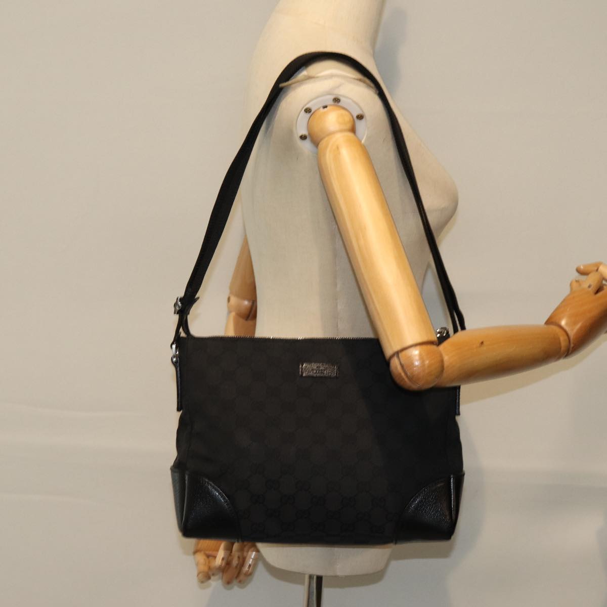 Gucci GG canvas, Black, Canvas, shoulder