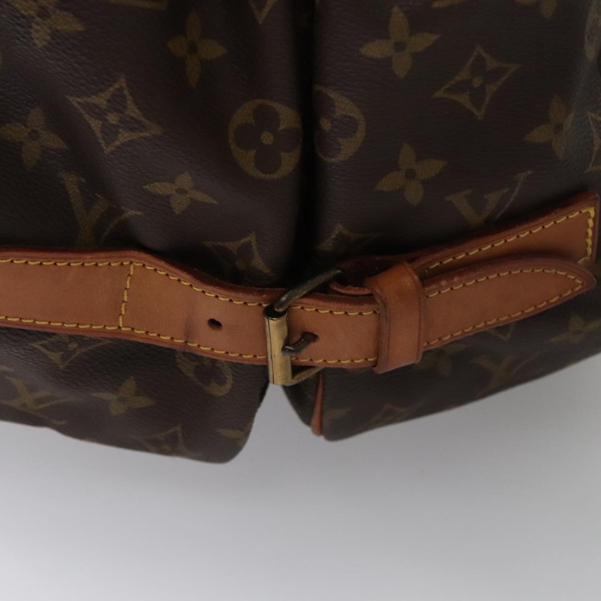 Louis Vuitton Saumur 43, Brown, Canvas, shoulder
