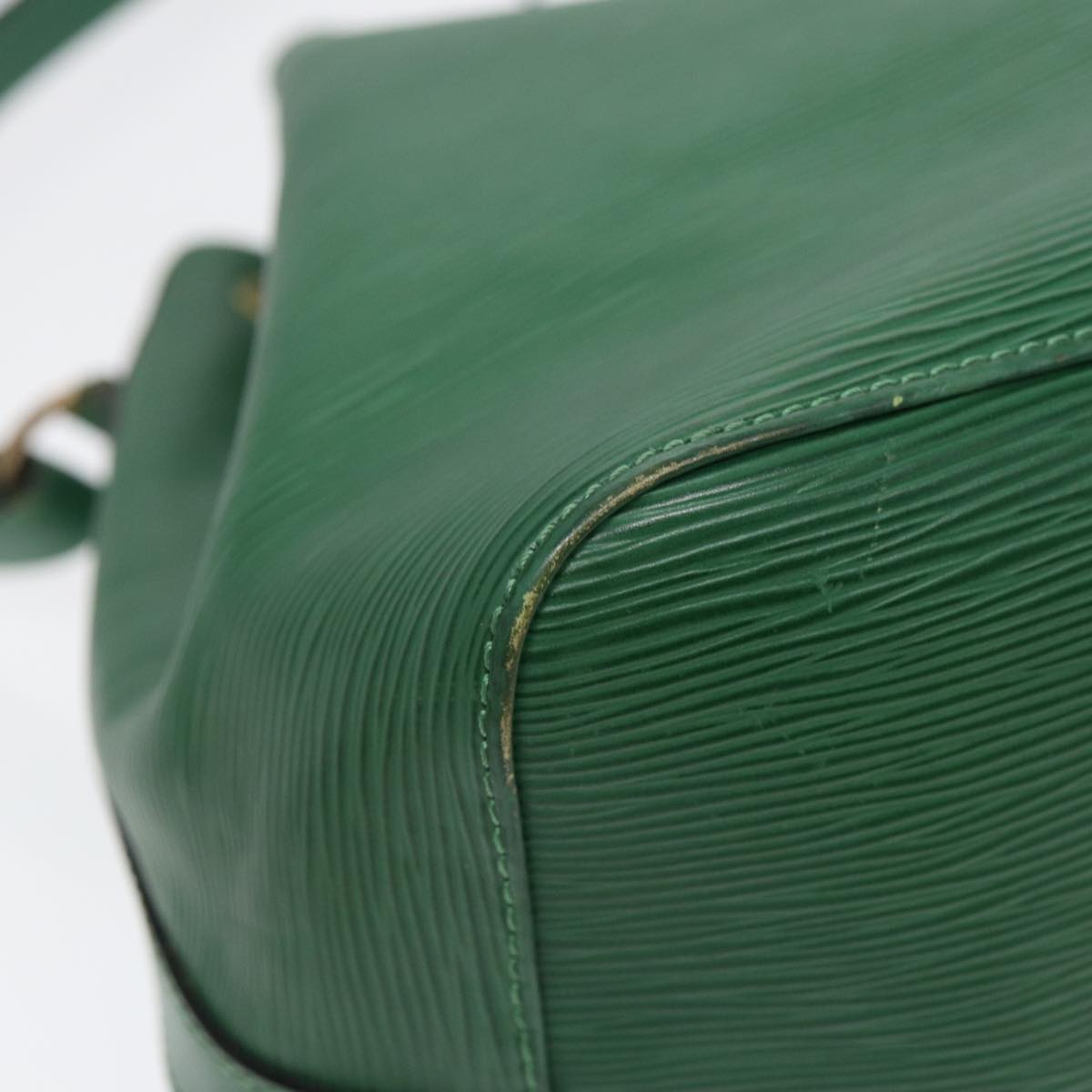 Louis Vuitton Noé PM, Green, Leather, shoulder