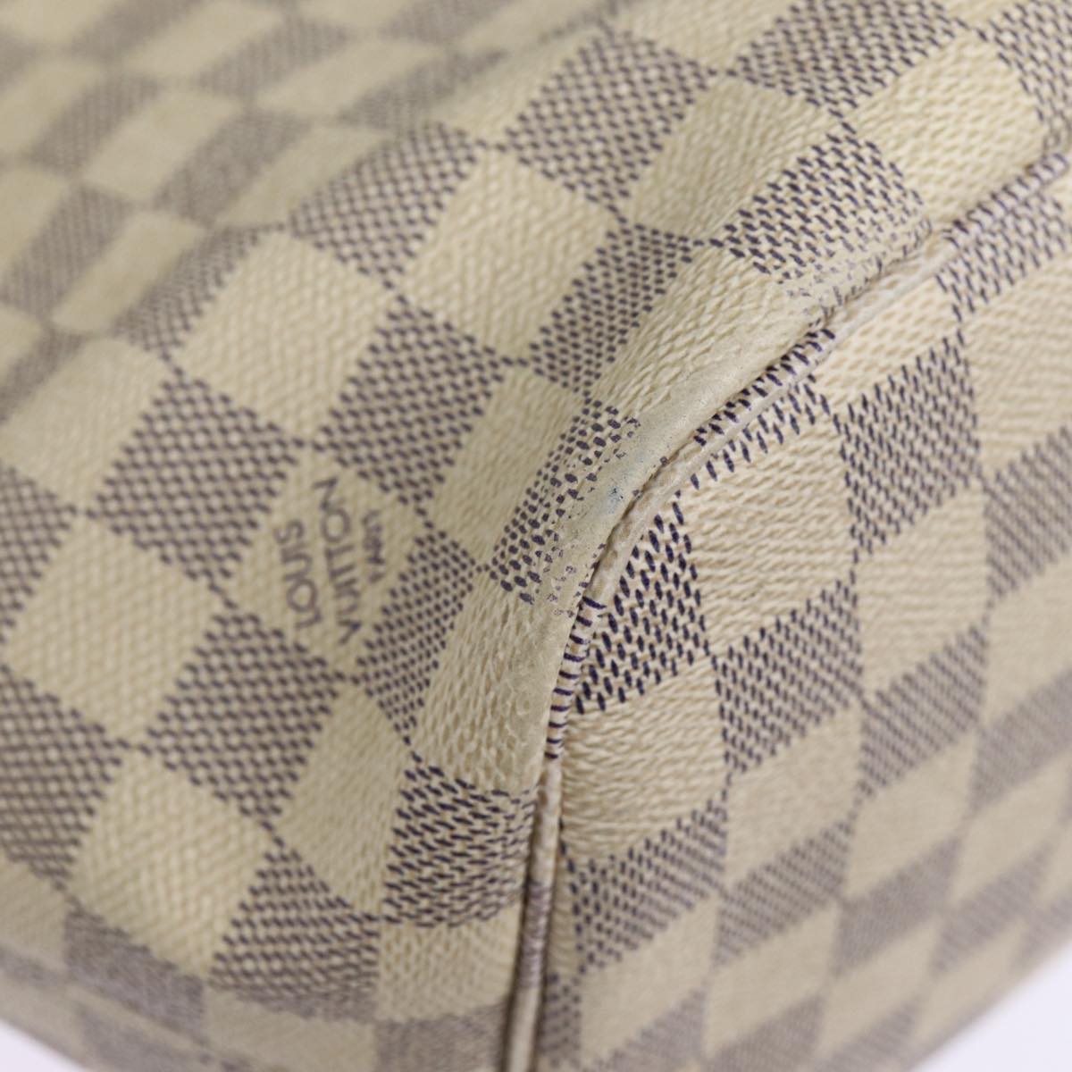 Louis Vuitton Neverfull MM, White, Canvas, tote