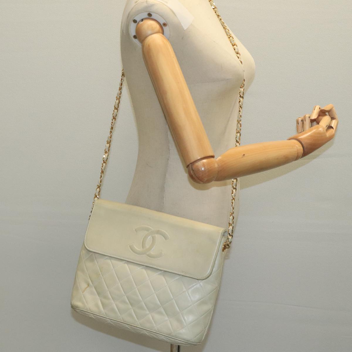 Chanel Camera, Beige, Leather, shoulder