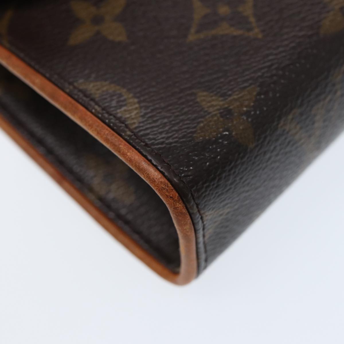 Louis Vuitton Florentine, Brown, Canvas, clutch