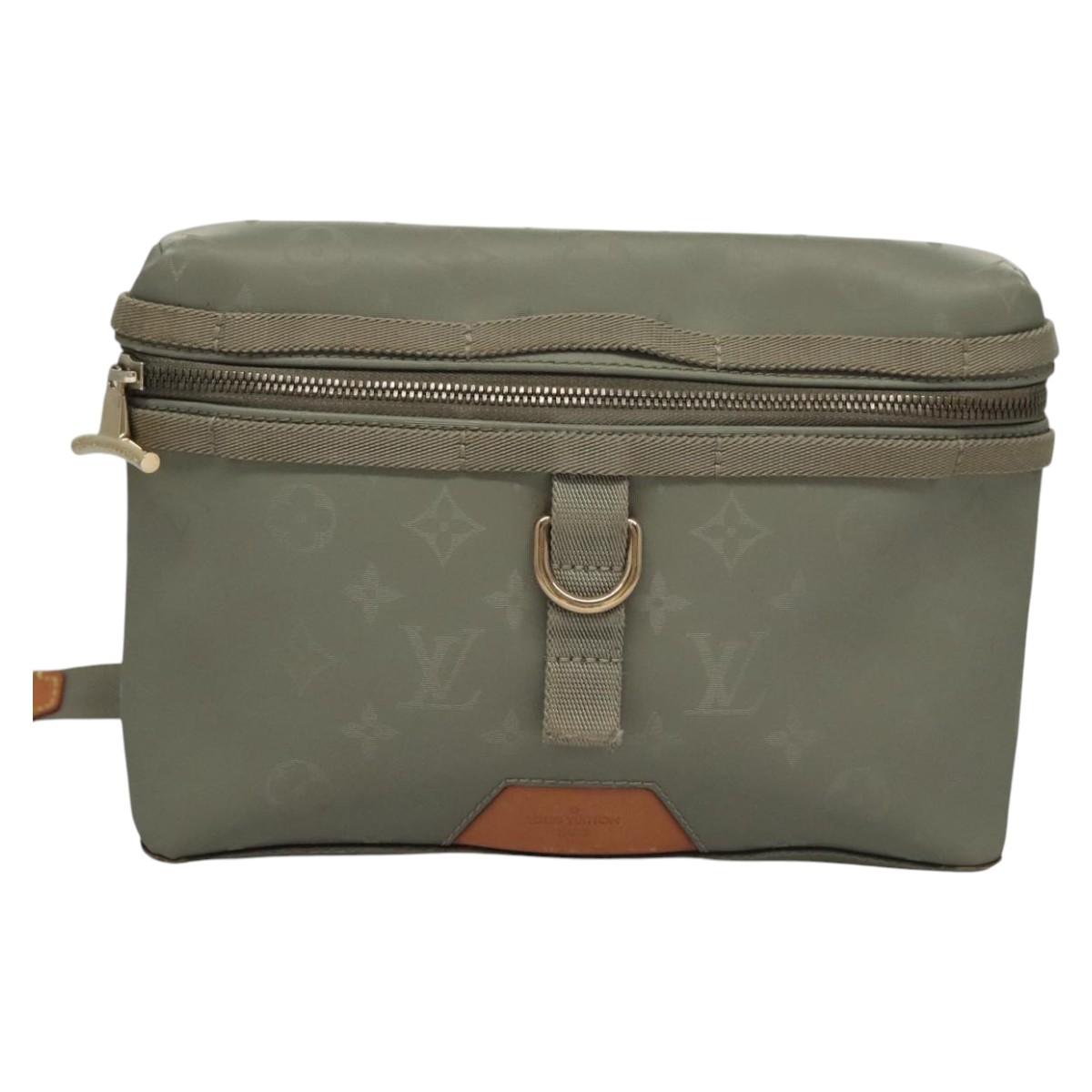 Louis Vuitton Messenger, Grey, Canvas, shoulder