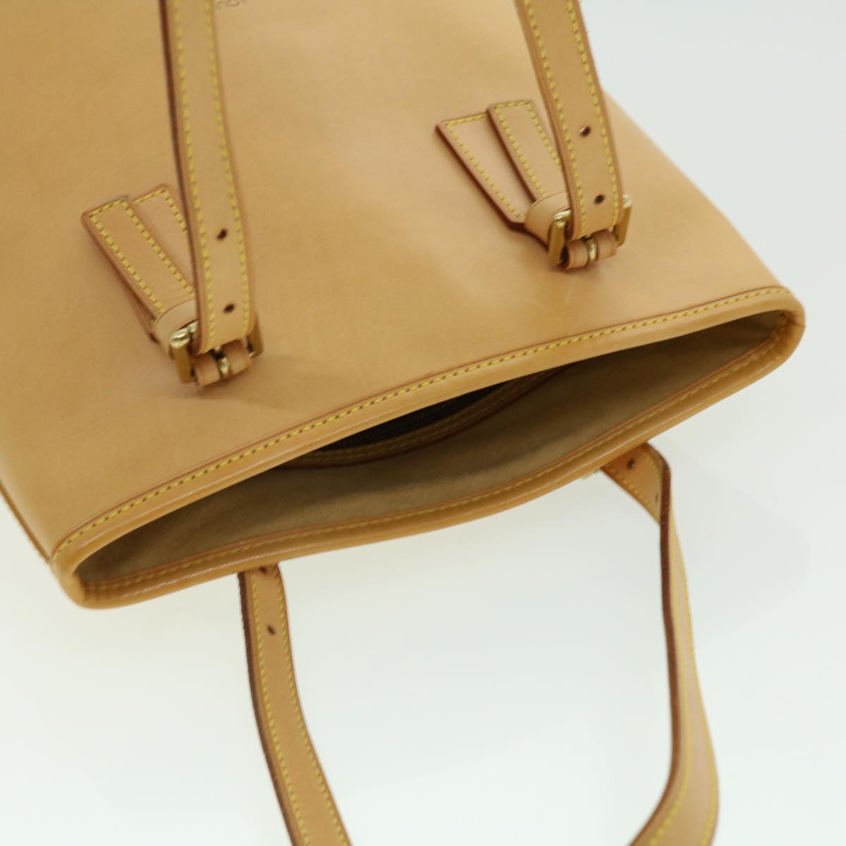 Louis Vuitton Bucket PM, Beige, Leather, shoulder