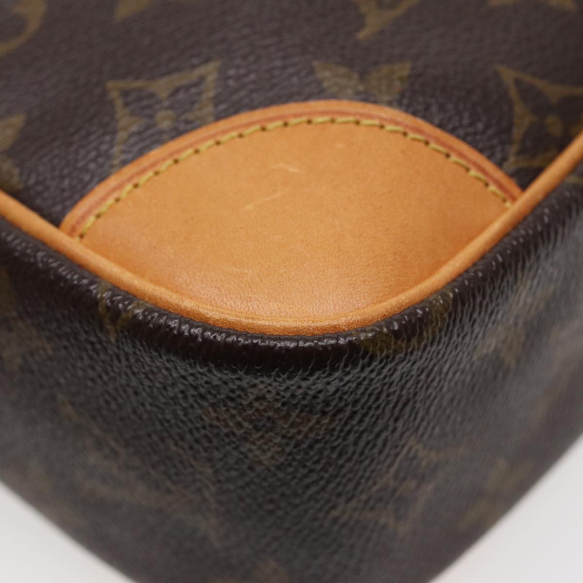 Louis Vuitton Compiegne 28, Brown, Canvas, clutch