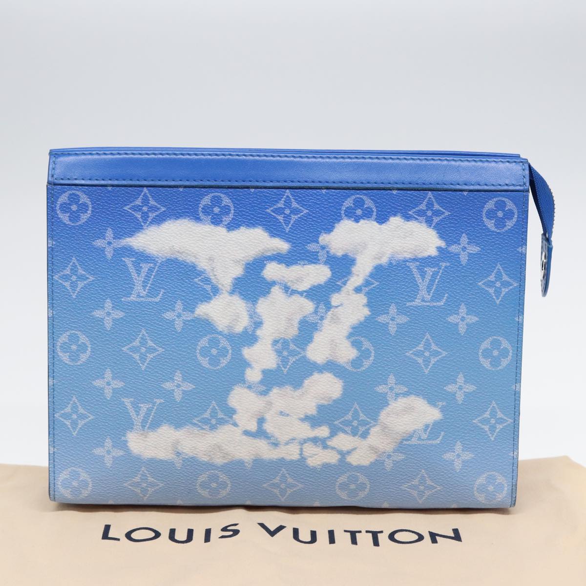 Louis Vuitton Pochette voyage, Blue, Canvas, clutch