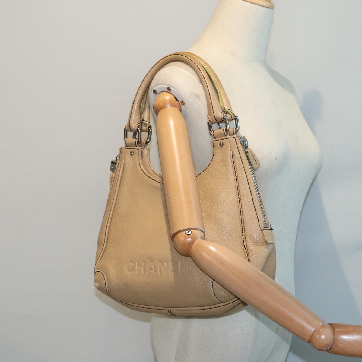 Chanel Hobo, Beige, Leather, handbag