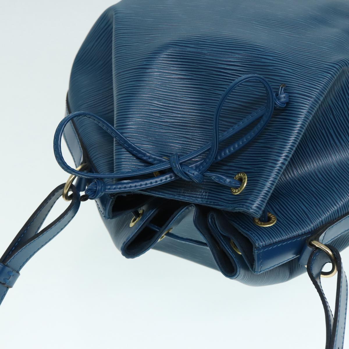 Louis Vuitton Noe, Blue, Leather, shoulder