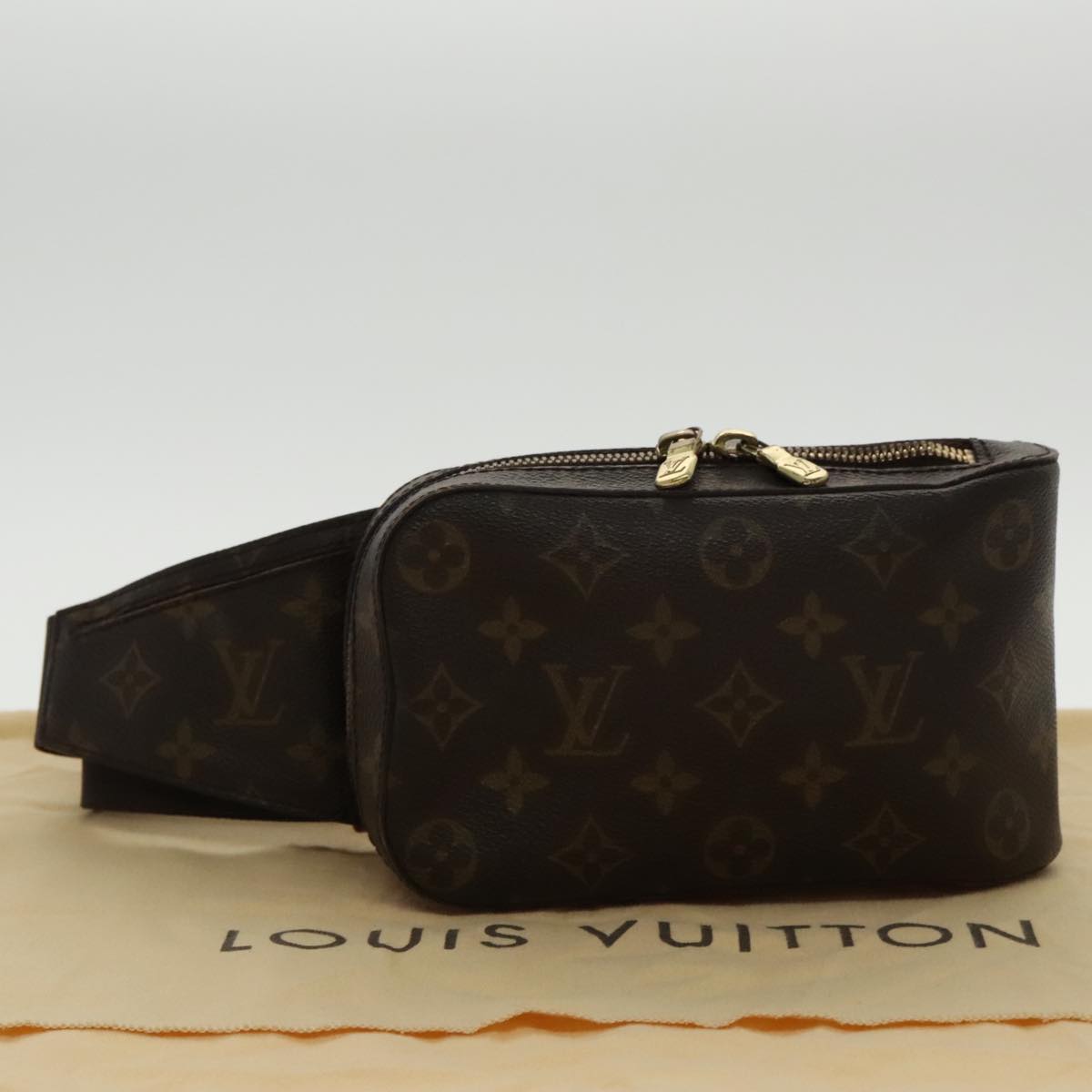 Louis Vuitton Geronimos, Brown, Canvas, shoulder