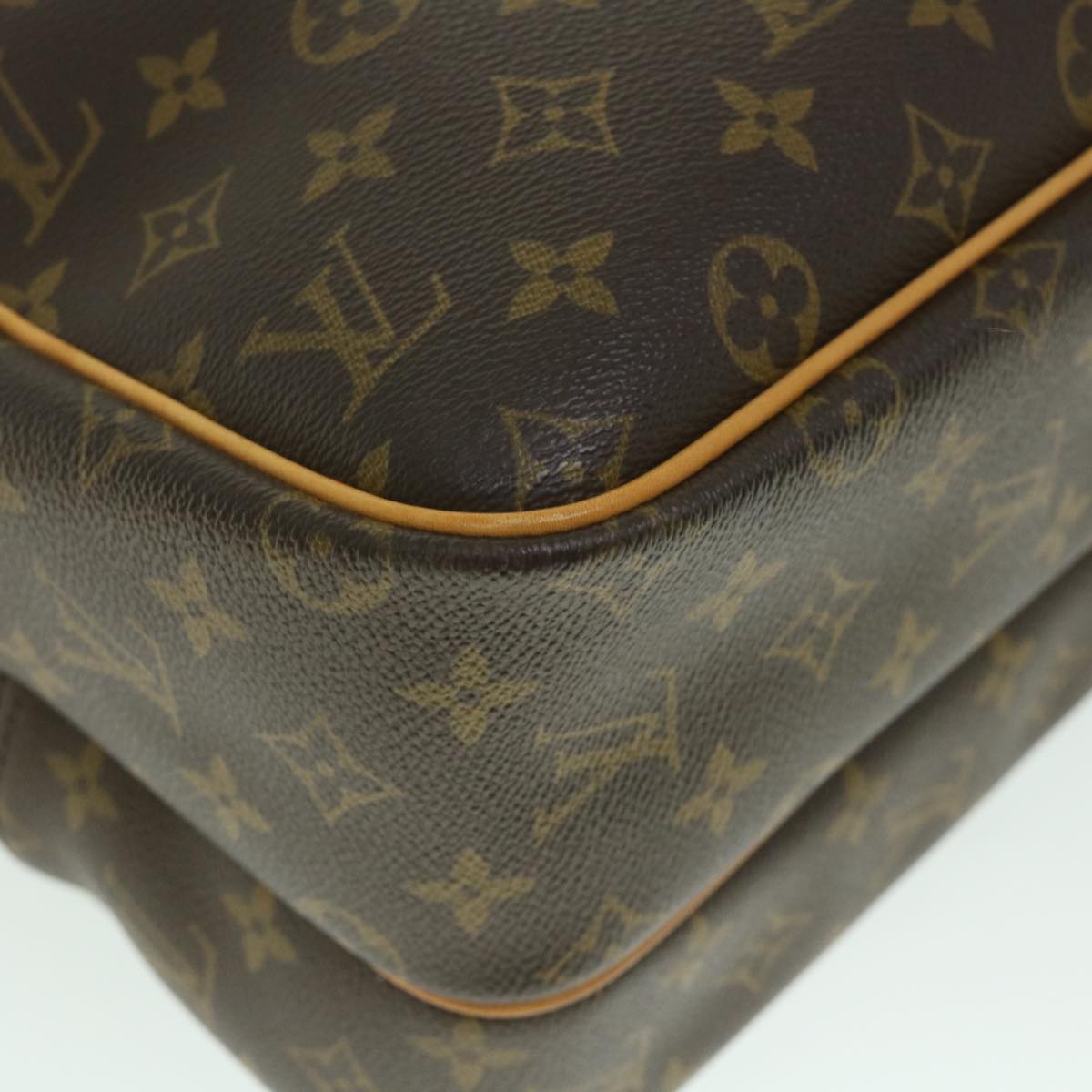 Louis Vuitton Reporter, Brown, Canvas, shoulder