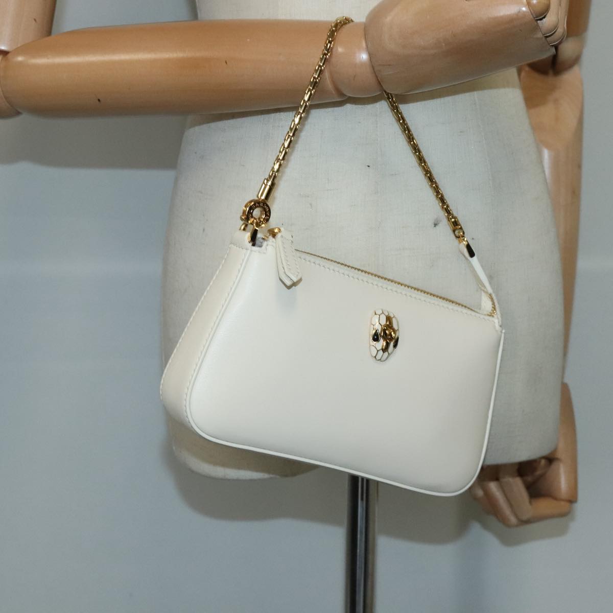 Bulgari Serpenti, White, Leather, handbag