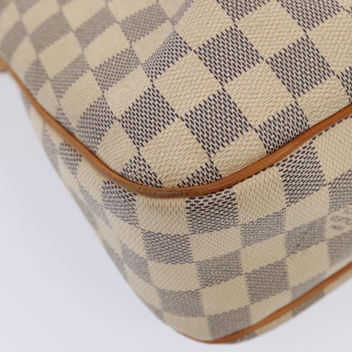 Louis Vuitton Siracusa, White, Canvas, shoulder