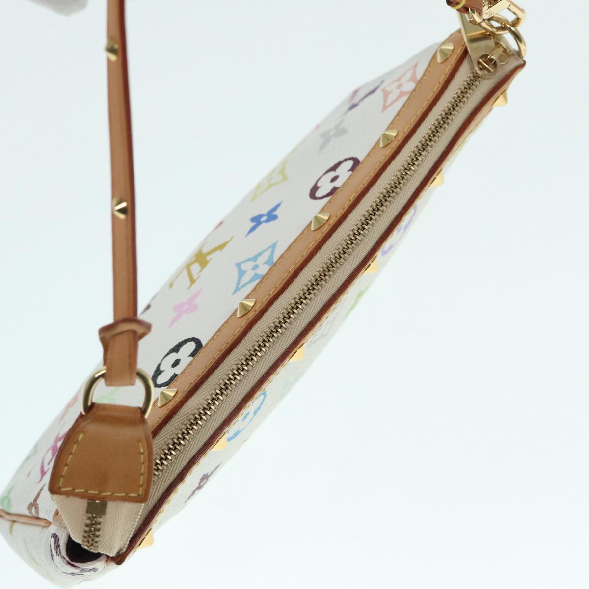 Louis Vuitton Pochette Accessoire, White, Canvas, clutch