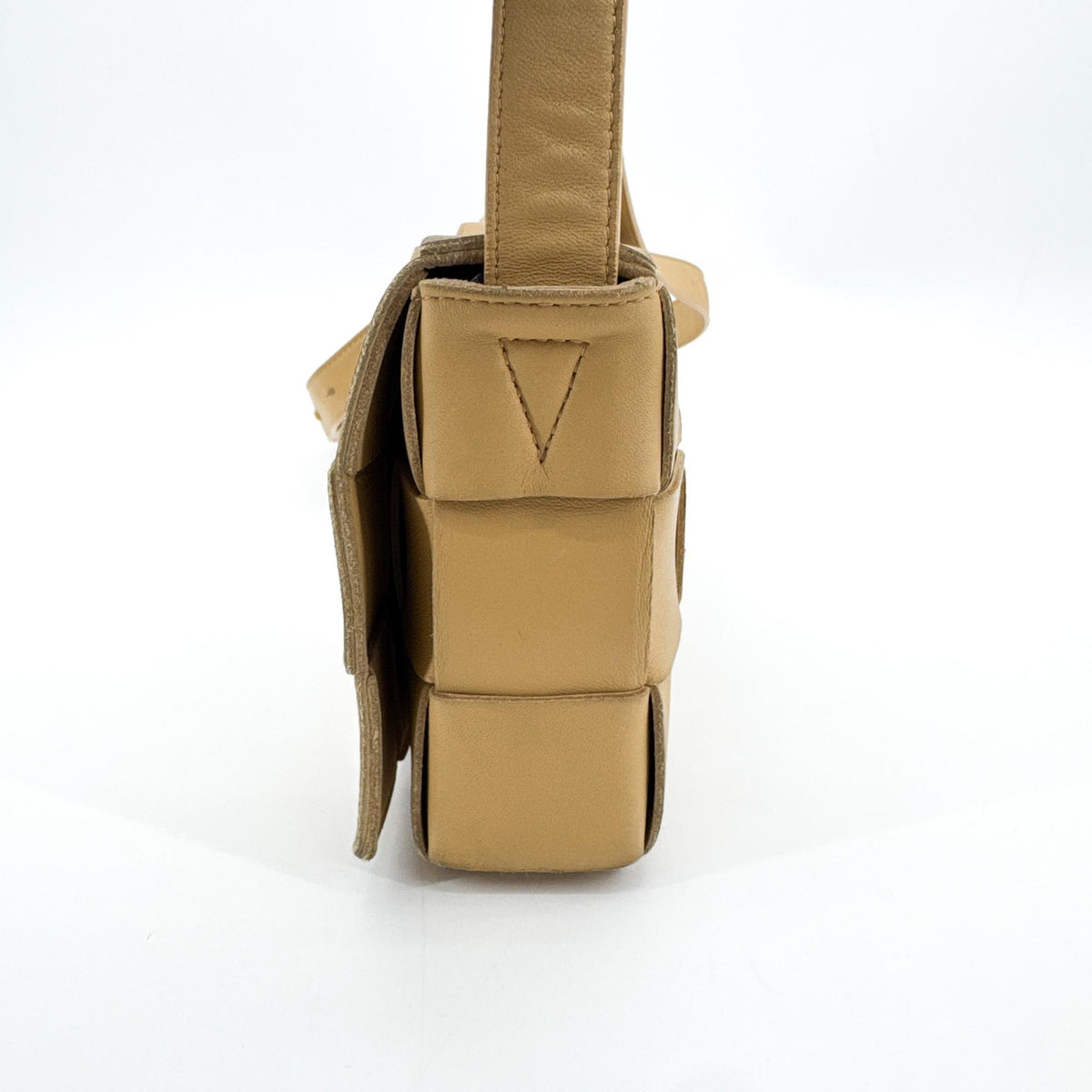 Bottega Veneta Cassette Maxi Intrecciato Leather, Beige, Leather, Crossbody Bag