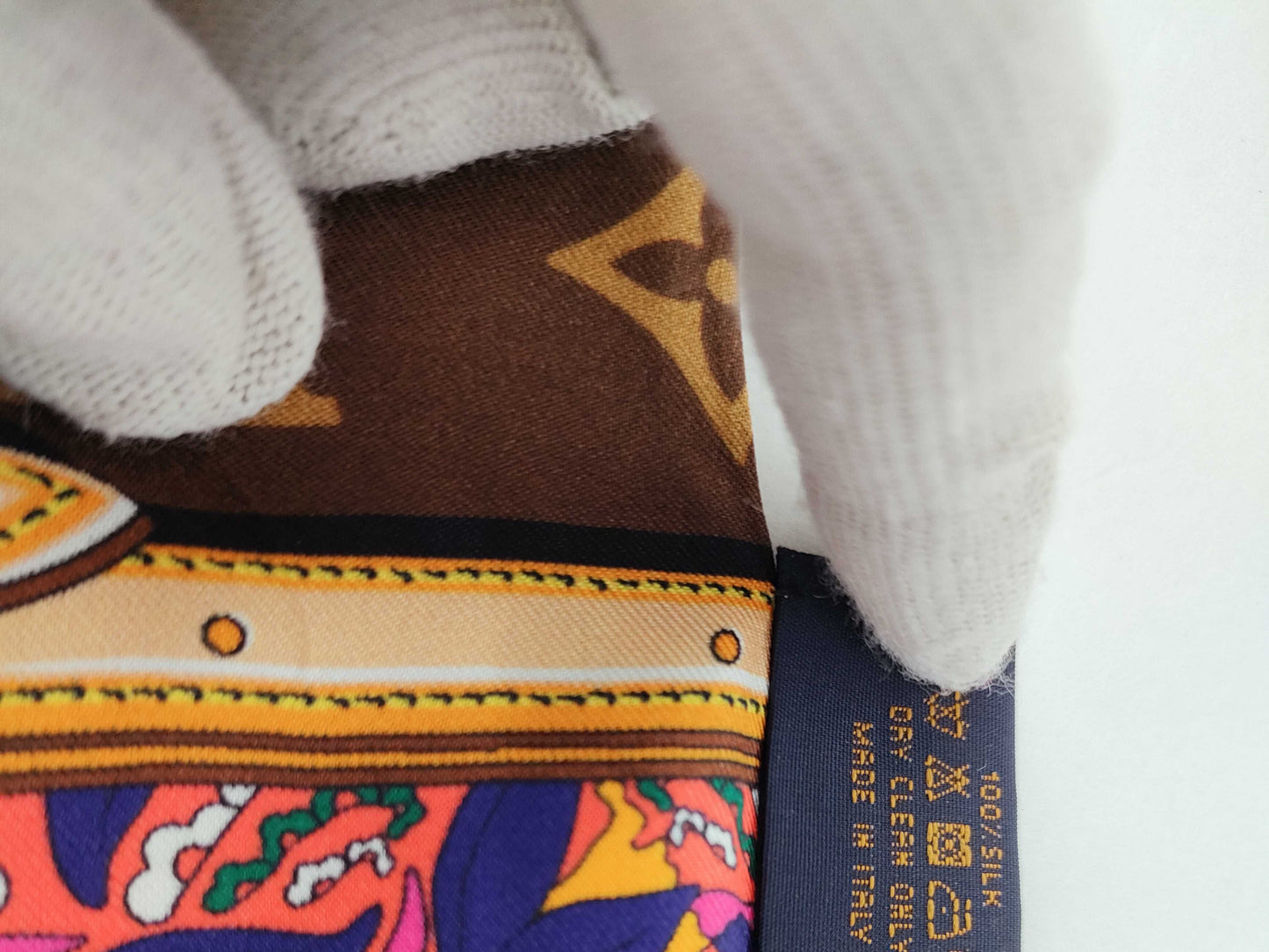 Louis Vuitton LV Essential Belt Leather, OTHER, OTHER, Scarve & shawl