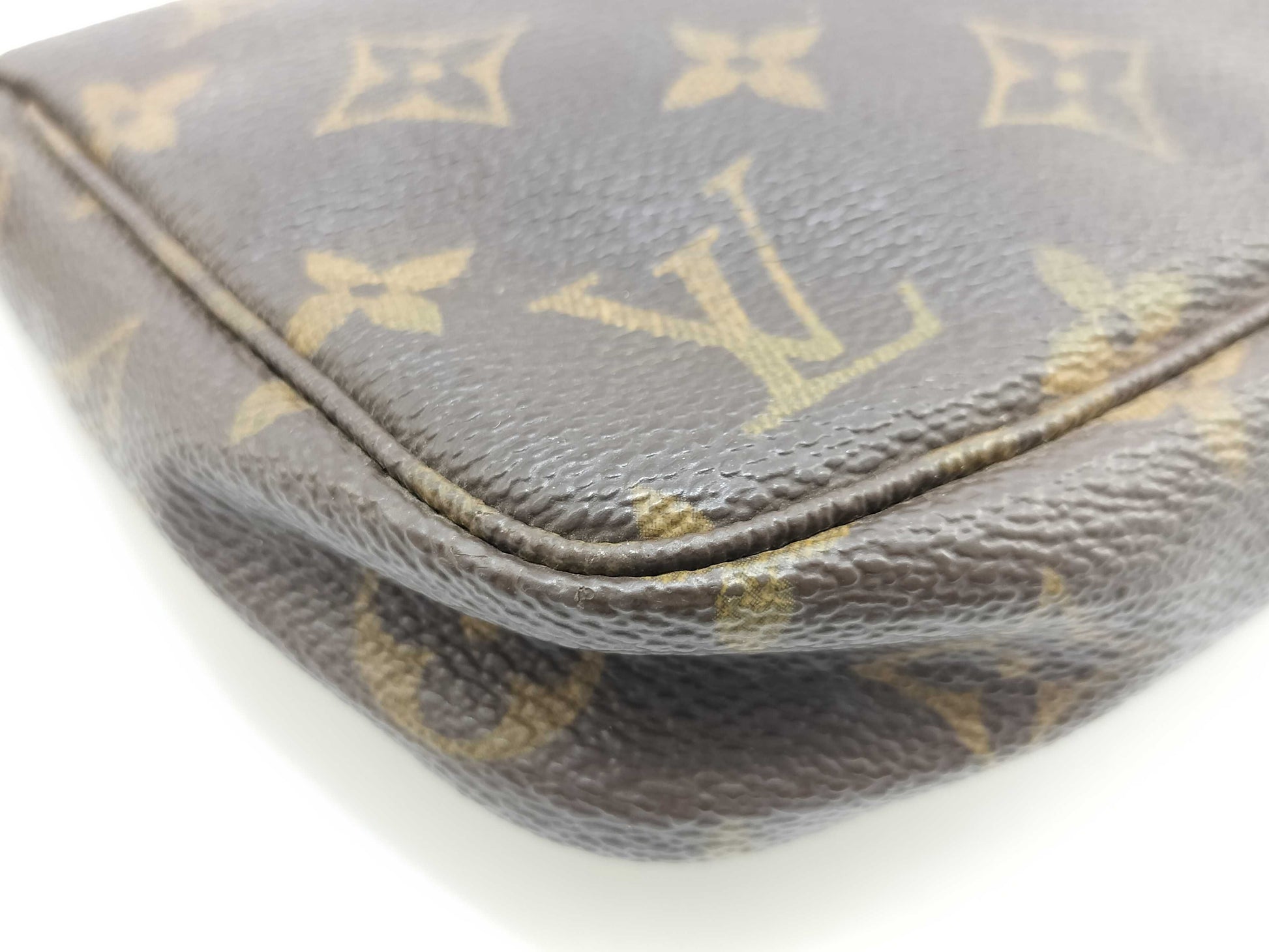 Louis Vuitton Pochette Accessoires Monogram Canvas, BROWN, CANVAS, Clutche & pouche