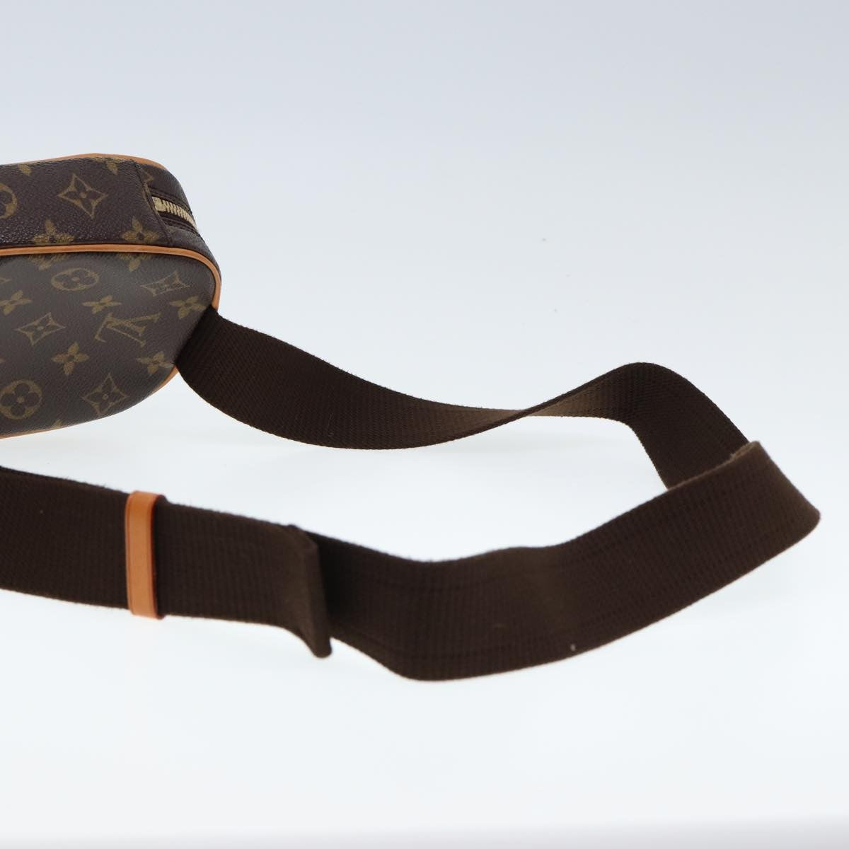 Louis Vuitton Pochette Gange Monogram Canvas, Brown, Canvas, Clutch