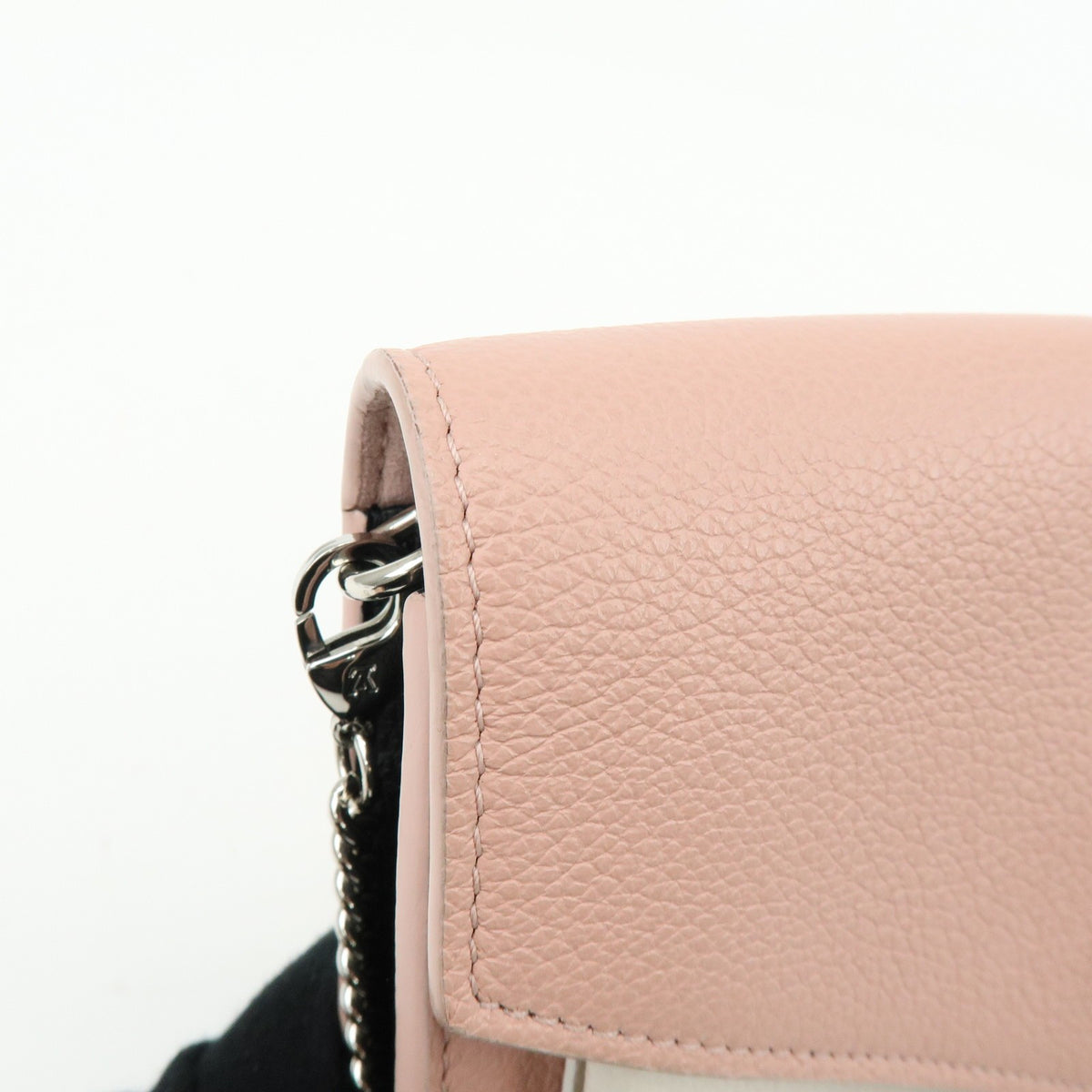 Louis Vuitton Mylockme Chain Pochette Leather, Pink, Leather, Clutch